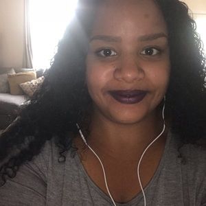 Meet your Posher, Candice